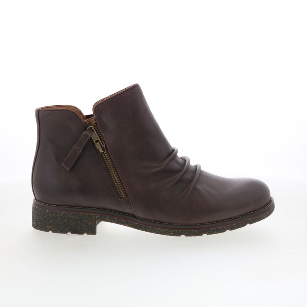 Aetrex Womens Mila Brown Boots (NWT)